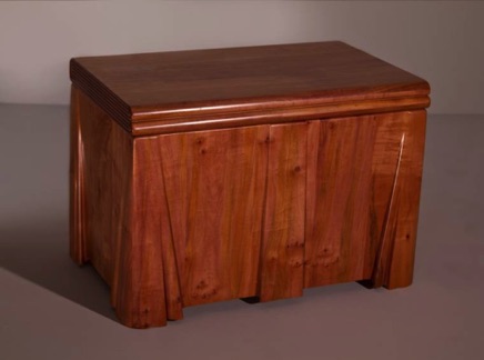Blanket Box Tasmanian Myrtle
Featured in the Taunton publication "Blanket Chests"